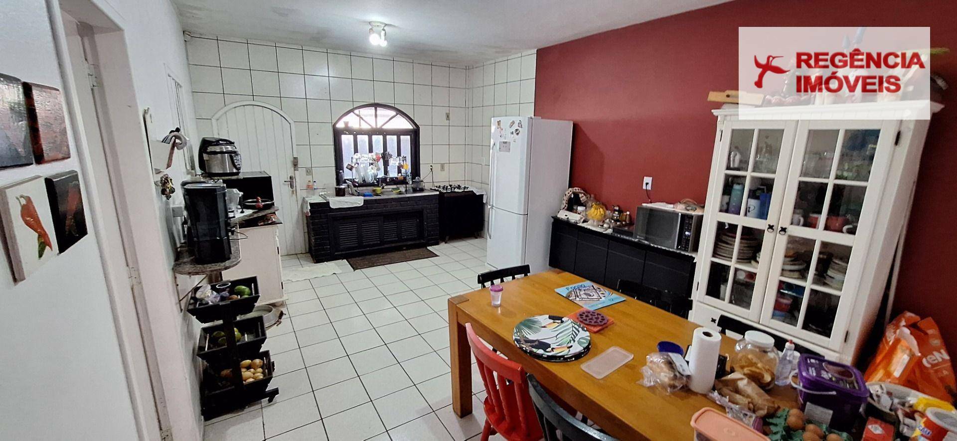 Casa à venda com 3 quartos, 220m² - Foto 38