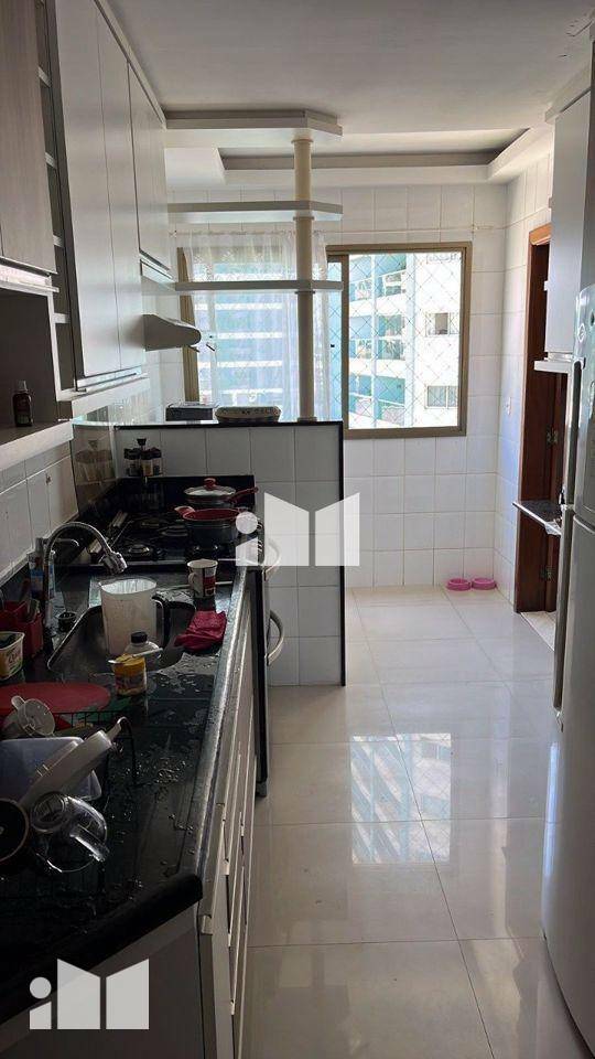 Apartamento à venda com 3 quartos, 130m² - Foto 6