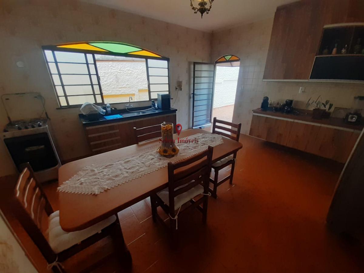 Casa à venda com 3 quartos, 158m² - Foto 9