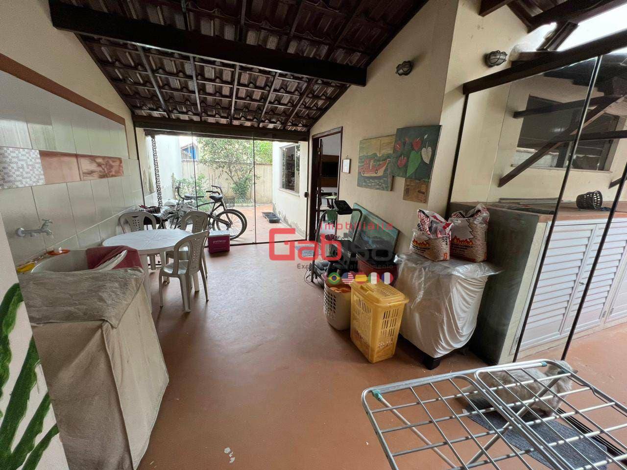 Casa de Condomínio à venda com 2 quartos, 200m² - Foto 9