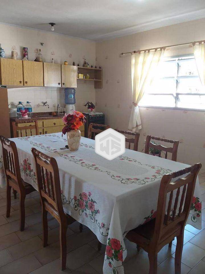 Casa, 4 quartos, 208 m² - Foto 4