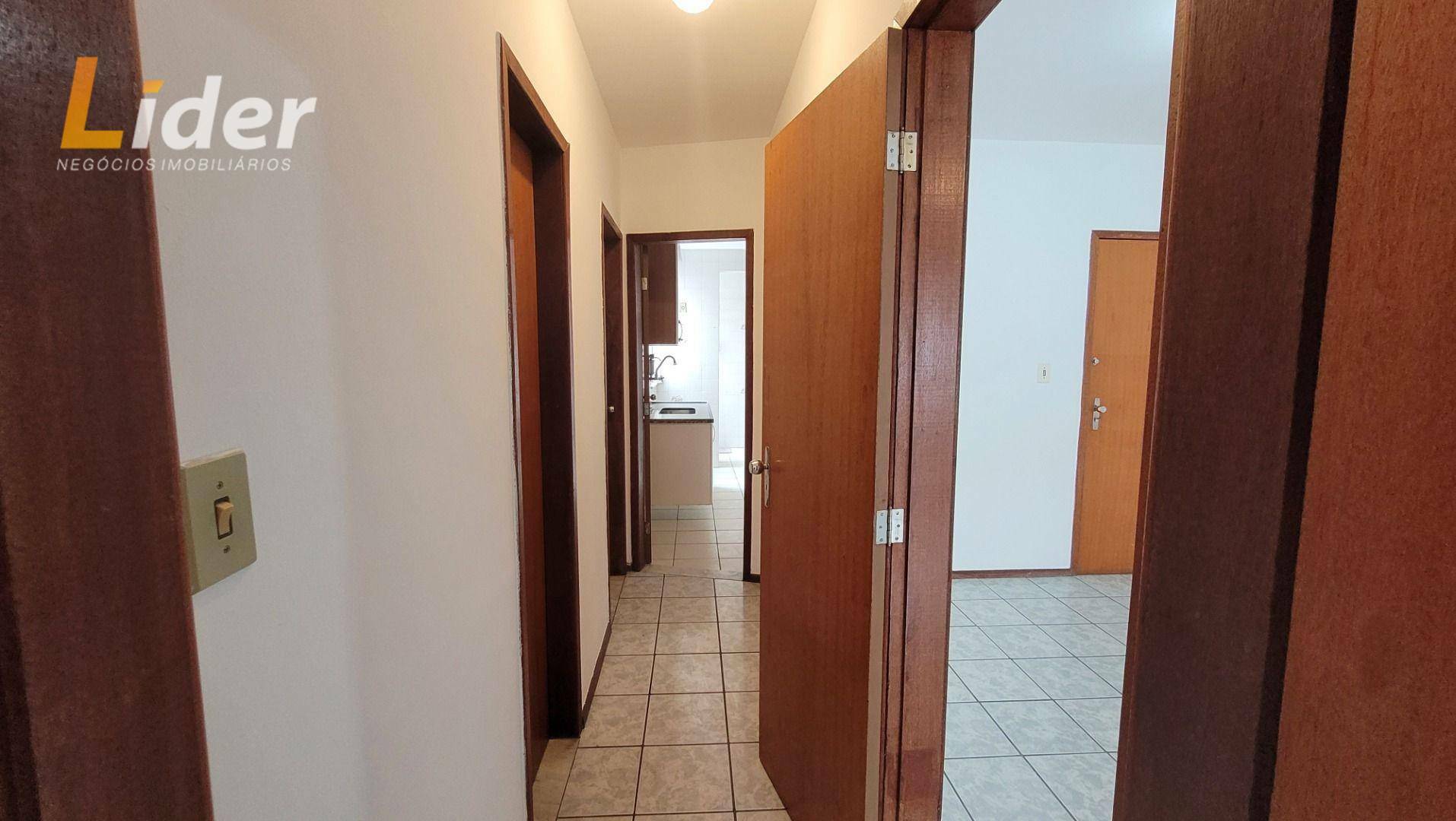 Apartamento para alugar com 2 quartos, 90m² - Foto 6