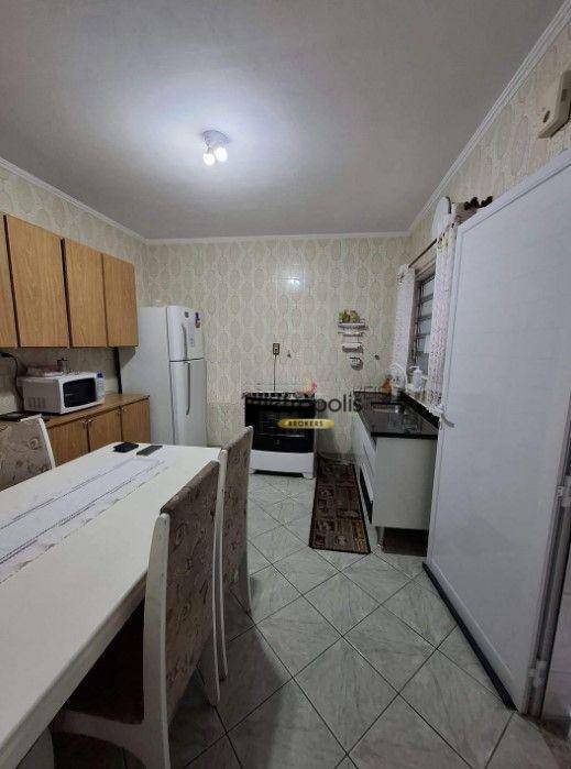 Sobrado à venda com 3 quartos, 150m² - Foto 3