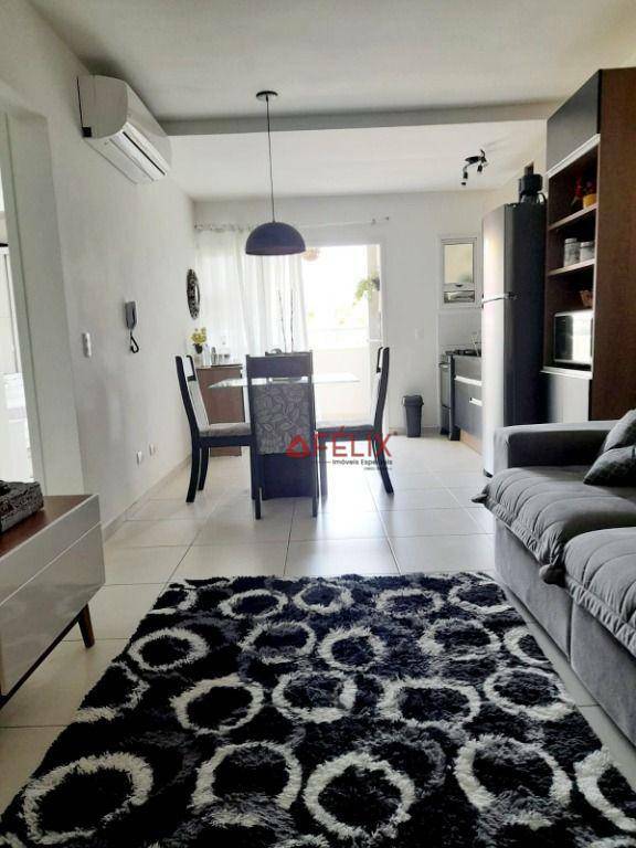 Apartamento à venda com 2 quartos, 62m² - Foto 2