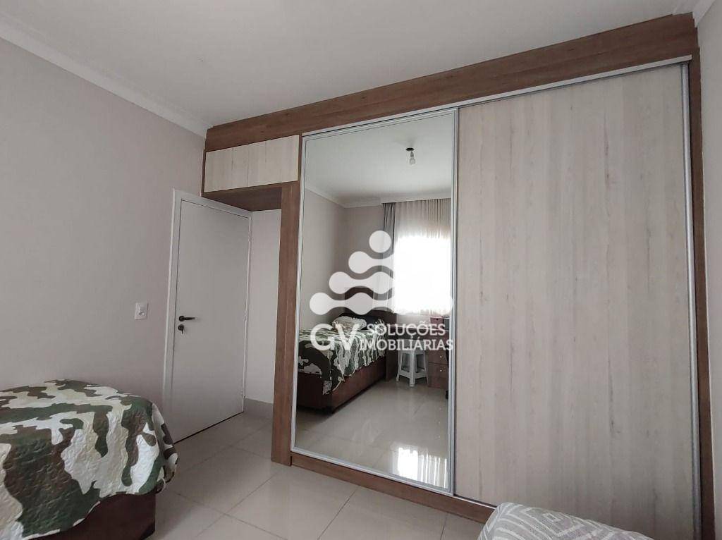 Casa à venda com 2 quartos, 120m² - Foto 8