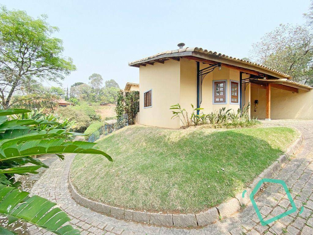 Casa de Condomínio à venda com 3 quartos, 274m² - Foto 3