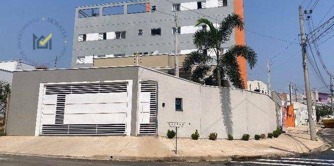 Casa à venda com 2 quartos, 90m² - Foto 1