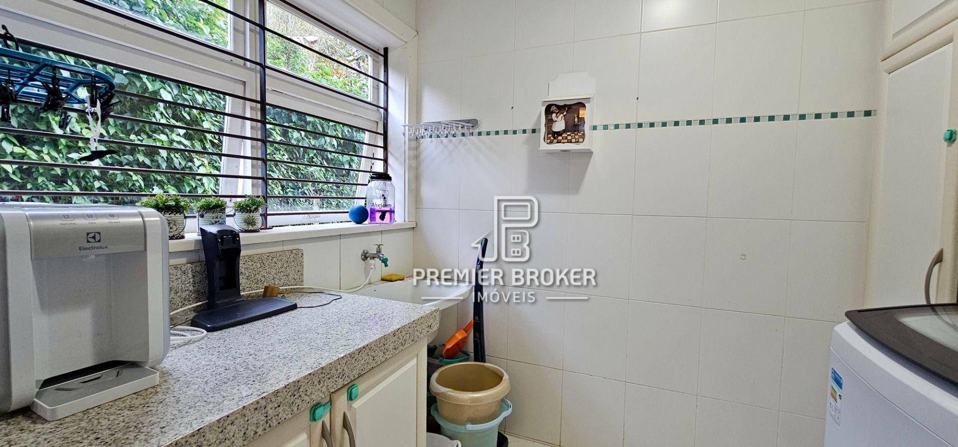 Casa à venda com 5 quartos, 160m² - Foto 18