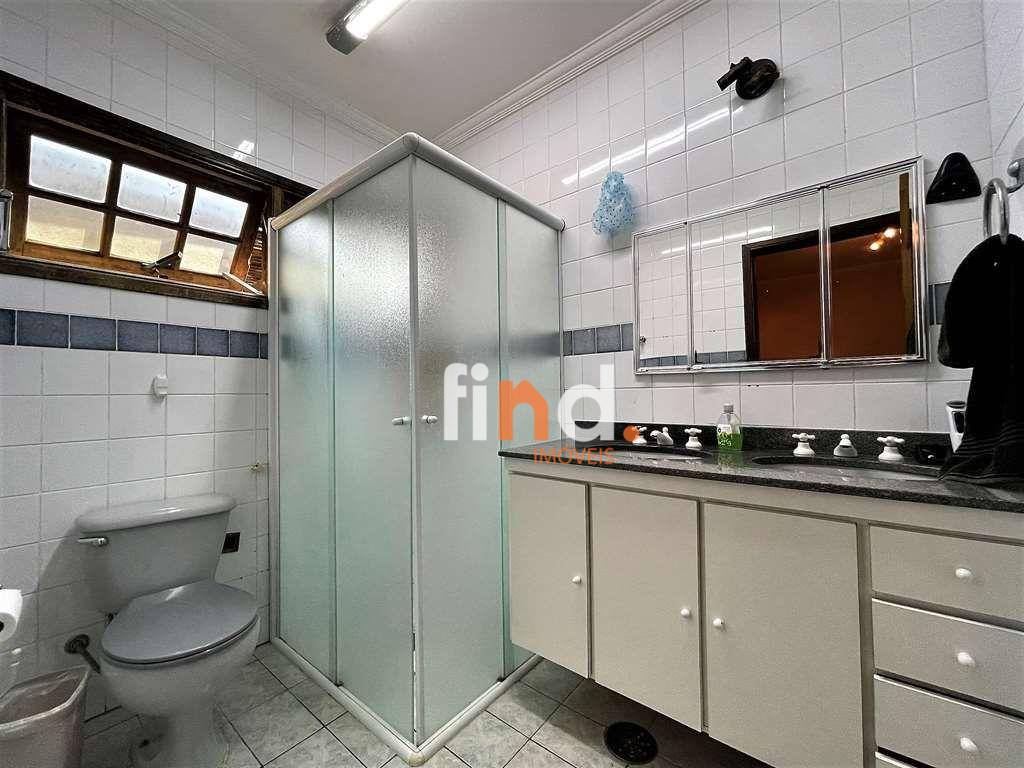 Casa de Condomínio à venda com 4 quartos, 220m² - Foto 22