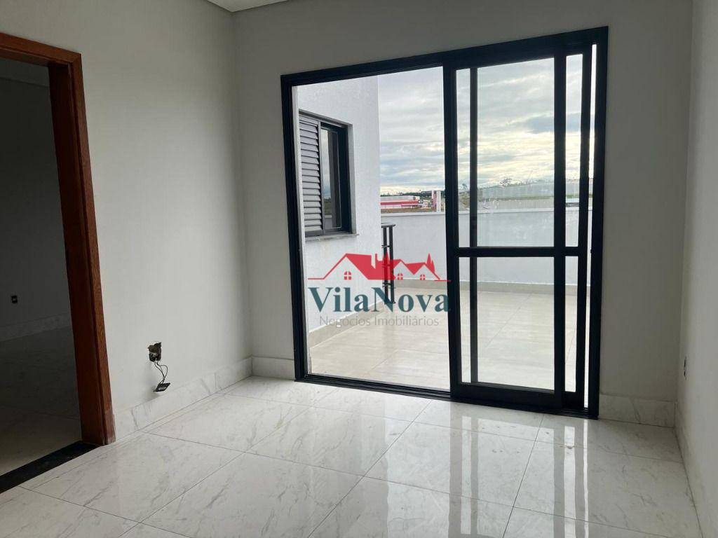 Casa à venda com 4 quartos, 155m² - Foto 2