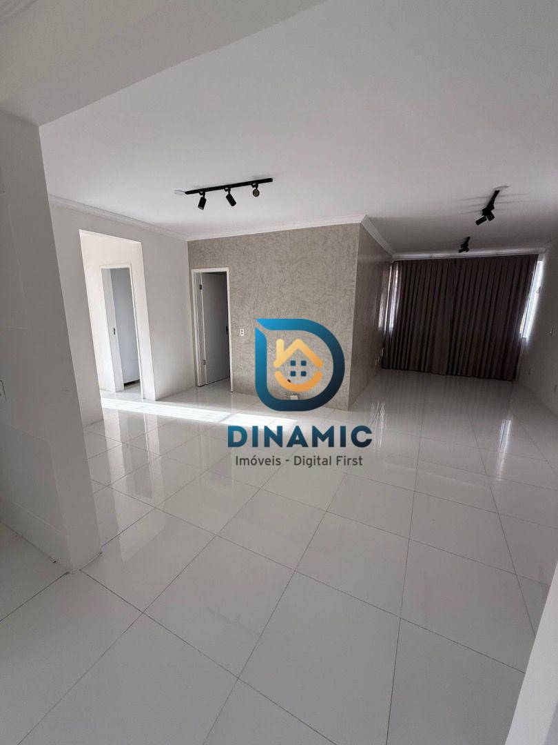 Apartamento à venda com 3 quartos, 110m² - Foto 19