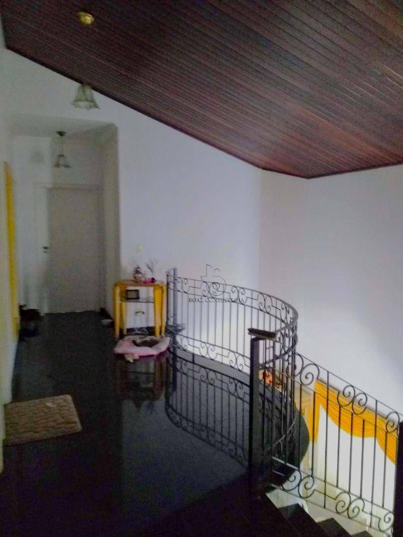 Casa à venda com 4 quartos, 340m² - Foto 26