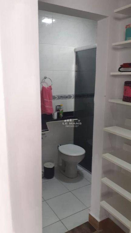 Casa à venda com 3 quartos, 97m² - Foto 14