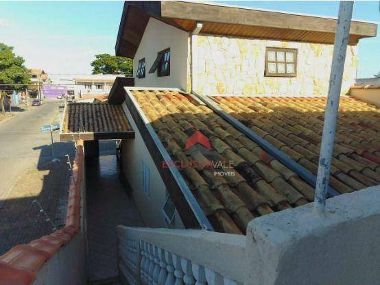 Casa à venda com 3 quartos, 200m² - Foto 10
