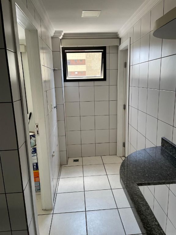 Apartamento à venda com 2 quartos, 82m² - Foto 13