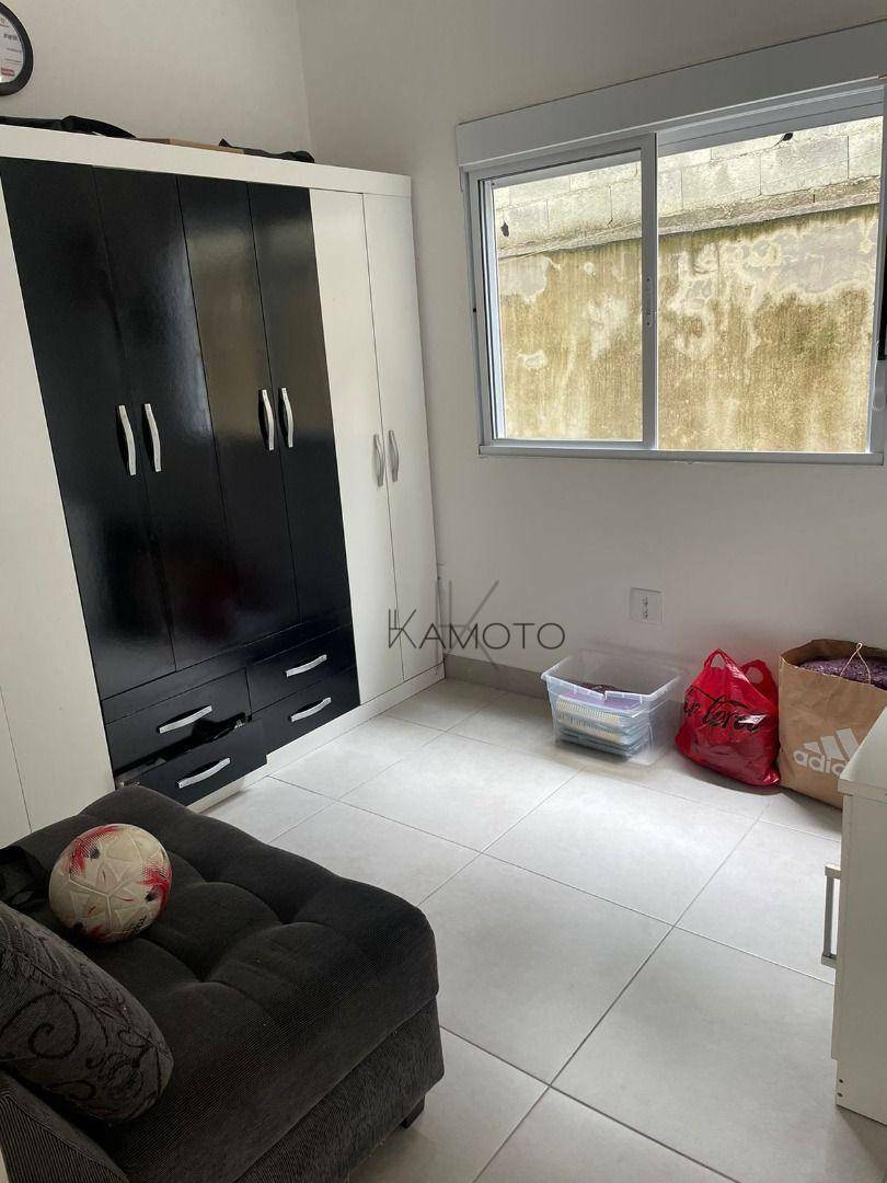 Casa à venda com 3 quartos, 140m² - Foto 2