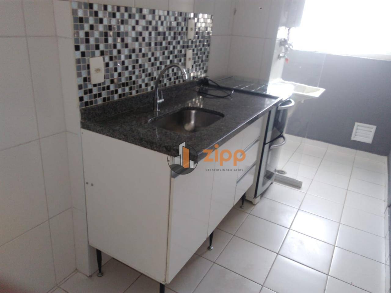 Apartamento à venda com 2 quartos, 55m² - Foto 3