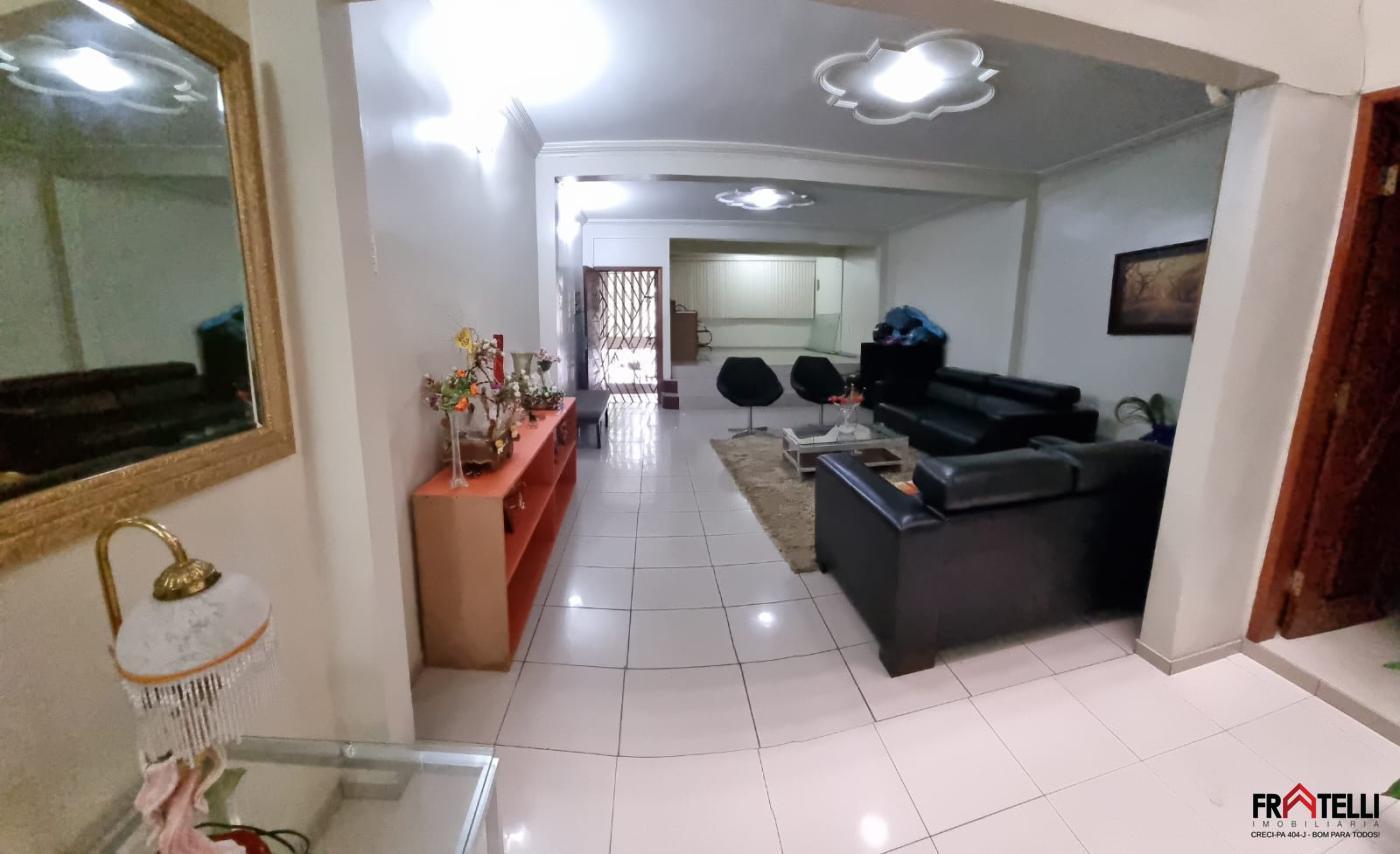 Casa à venda com 4 quartos, 241m² - Foto 3