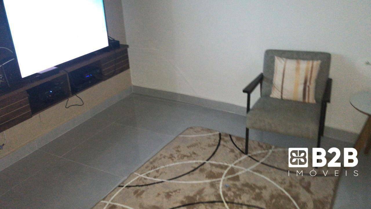 Casa à venda com 3 quartos, 152m² - Foto 2