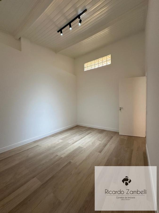 Casa à venda com 4 quartos, 317m² - Foto 10