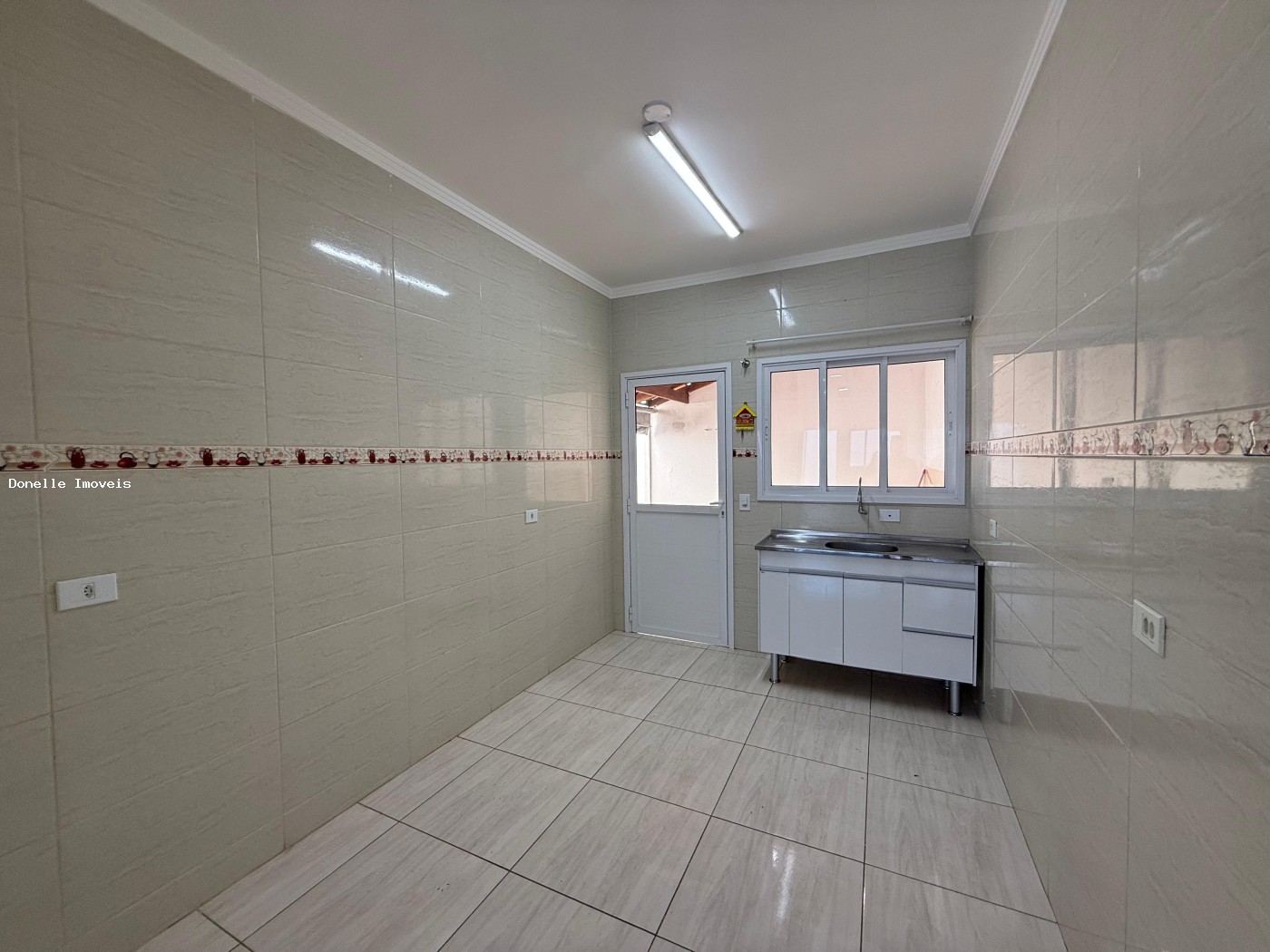Casa para alugar com 2 quartos, 125m² - Foto 19