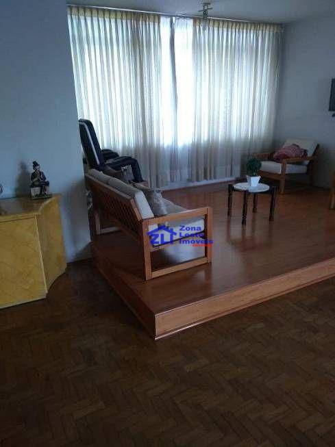 Apartamento à venda com 3 quartos, 202m² - Foto 10