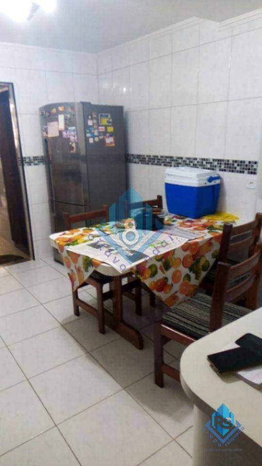 Sobrado à venda com 2 quartos, 121m² - Foto 11