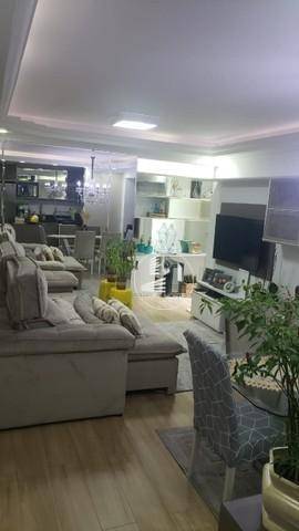 Apartamento à venda com 2 quartos, 72m² - Foto 8