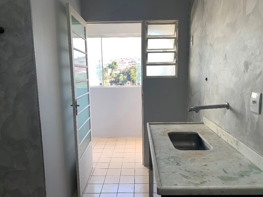 Apartamento à venda com 2 quartos, 60m² - Foto 22