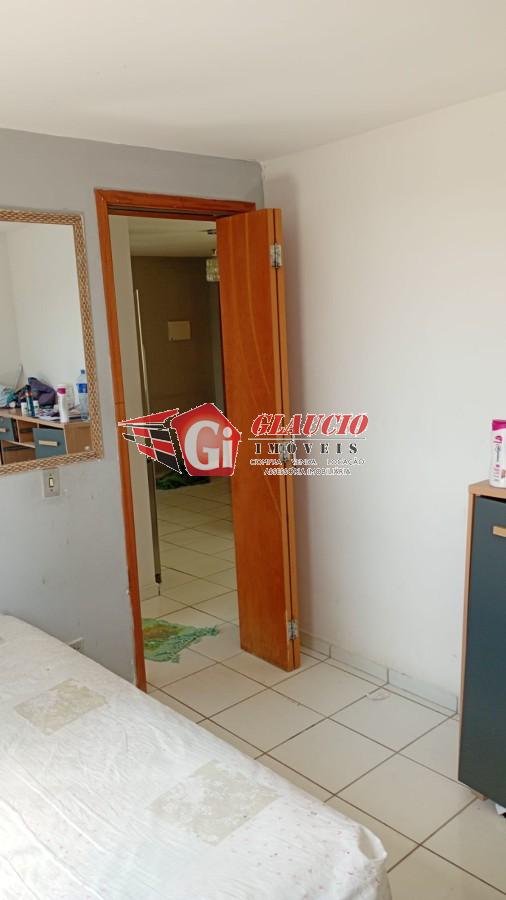 Apartamento à venda com 2 quartos, 53m² - Foto 3