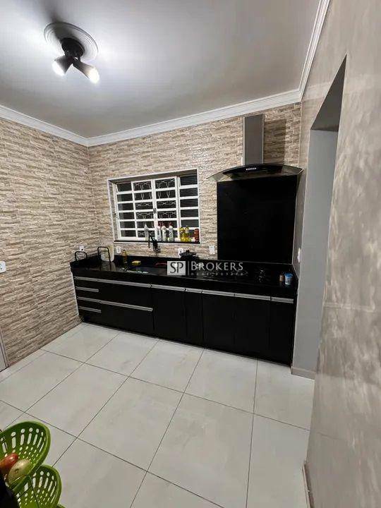 Casa à venda com 3 quartos, 190m² - Foto 3