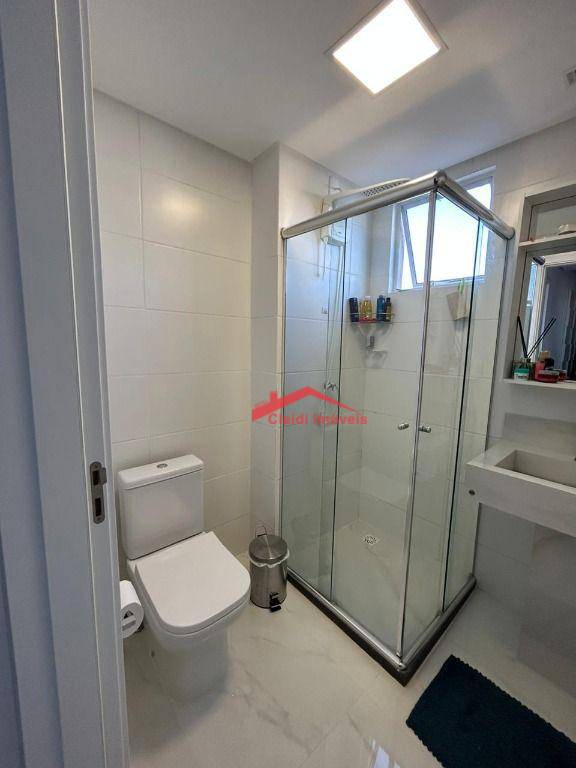 Apartamento à venda com 2 quartos, 67m² - Foto 11