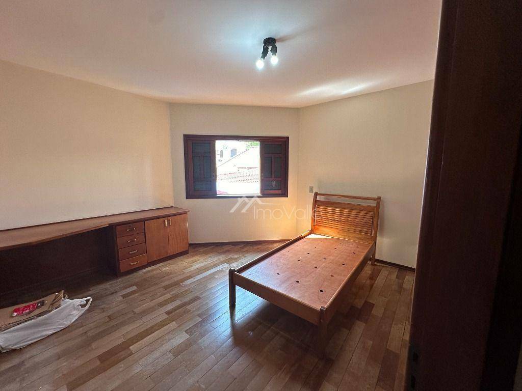 Casa de Condomínio à venda e aluguel com 4 quartos, 220m² - Foto 35