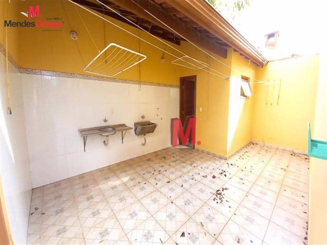 Casa à venda com 3 quartos, 181m² - Foto 22