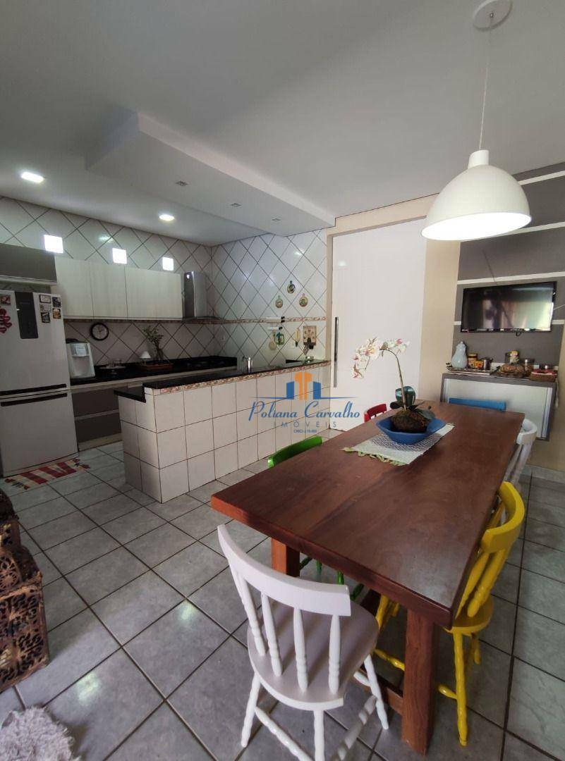 Casa à venda com 3 quartos, 200m² - Foto 44