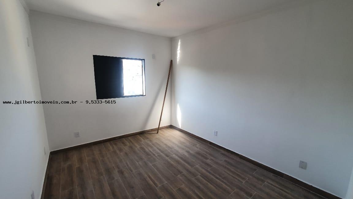 Casa à venda com 2 quartos, 130m² - Foto 15