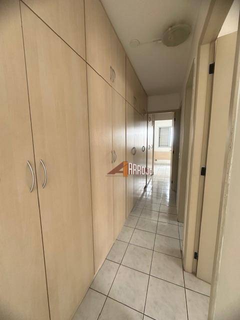 Apartamento à venda com 3 quartos, 62m² - Foto 4