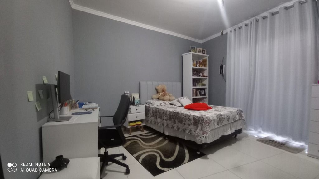 Sobrado à venda com 4 quartos, 207m² - Foto 8