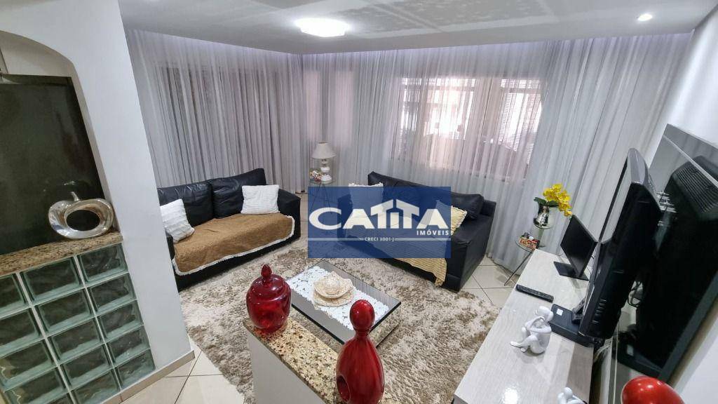 Casa à venda com 3 quartos, 230m² - Foto 1