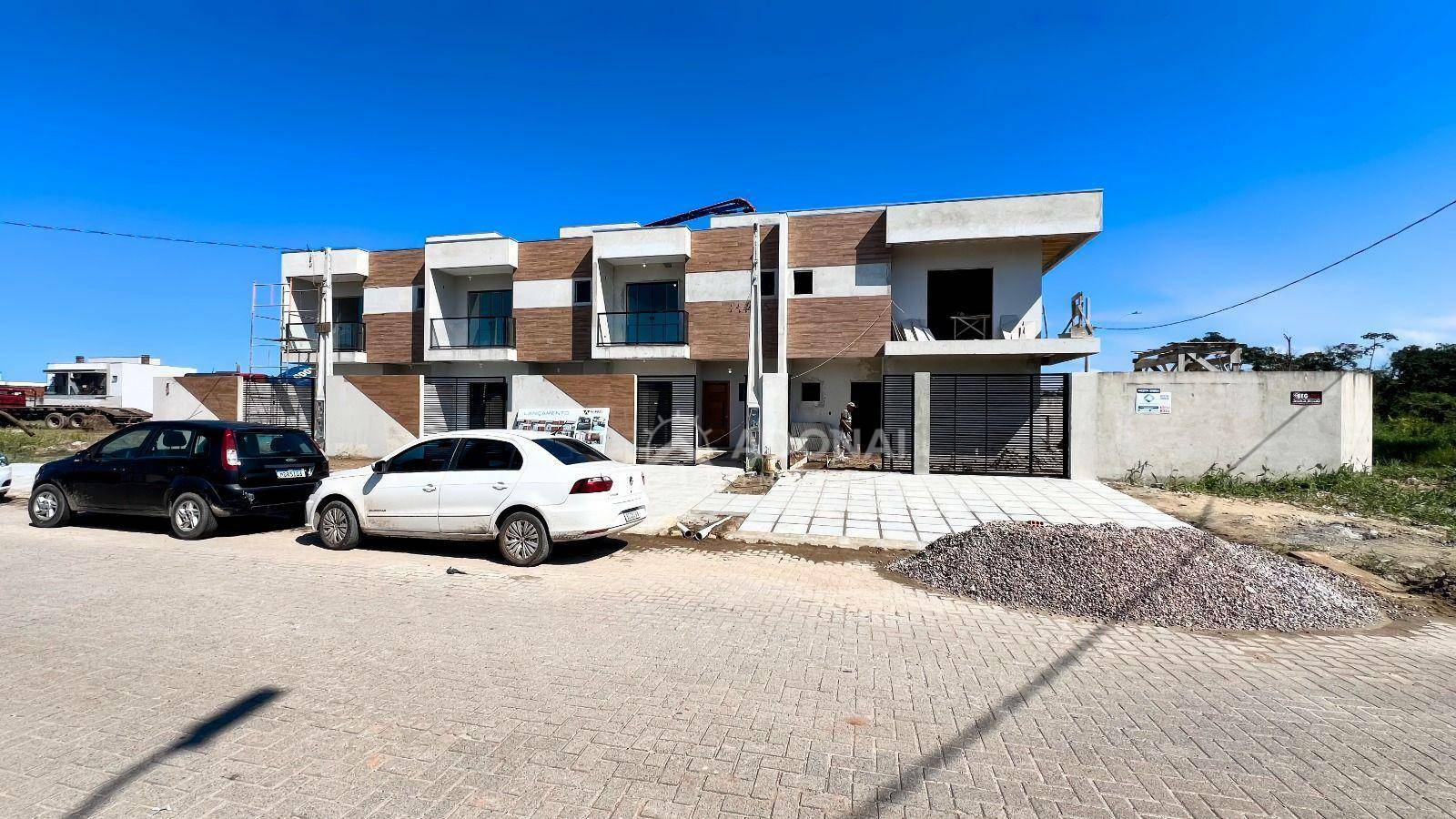 Sobrado à venda com 3 quartos, 96m² - Foto 4