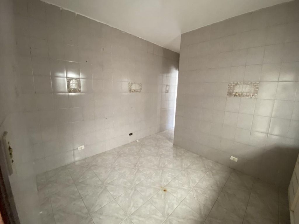 Casa à venda com 2 quartos, 200m² - Foto 20