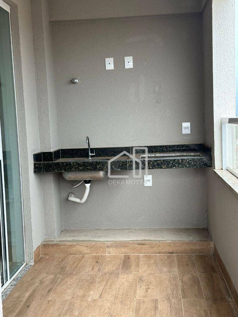 Apartamento à venda com 2 quartos, 66m² - Foto 8