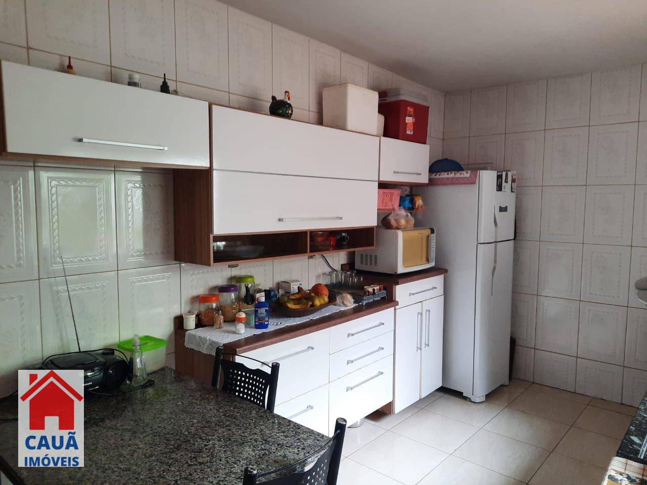 Casa à venda com 3 quartos, 126m² - Foto 1