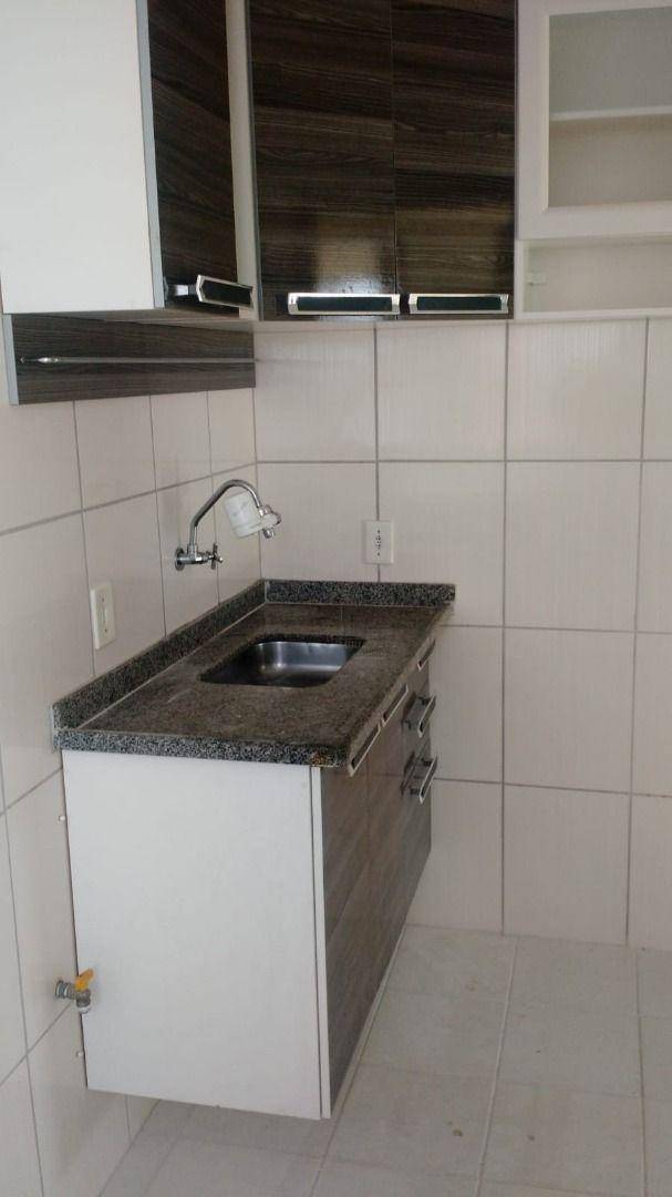 Apartamento à venda com 2 quartos, 48m² - Foto 2