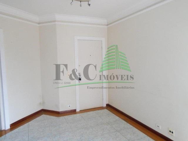 Apartamento à venda com 3 quartos, 72m² - Foto 8