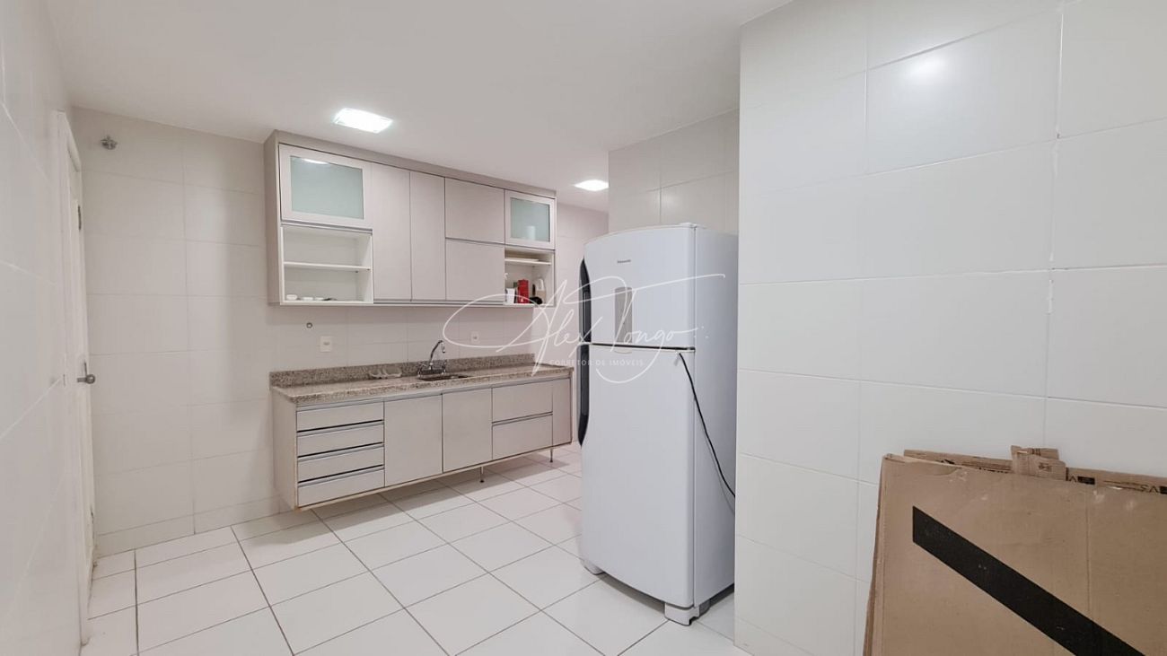 Apartamento à venda com 3 quartos, 146m² - Foto 43