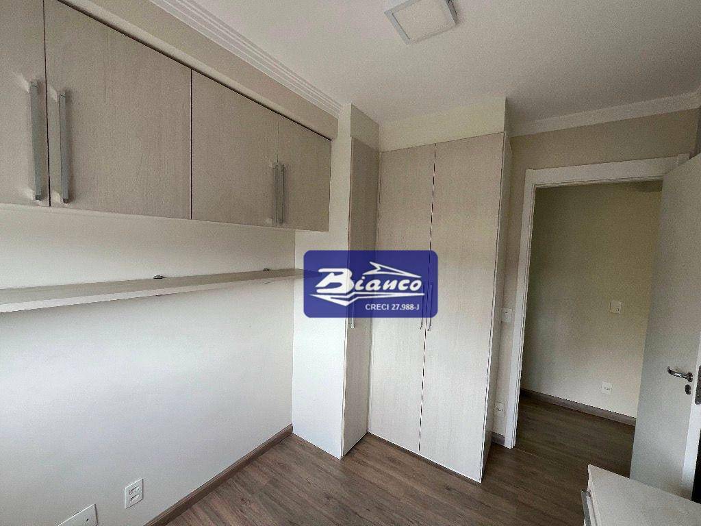 Apartamento à venda com 2 quartos, 61m² - Foto 15