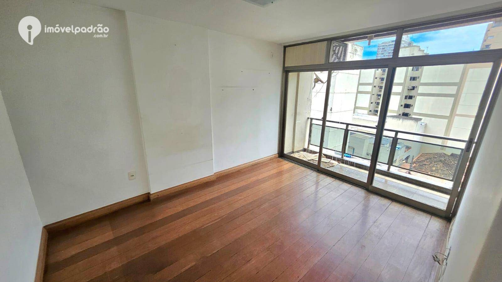 Apartamento à venda e aluguel com 3 quartos, 220m² - Foto 9