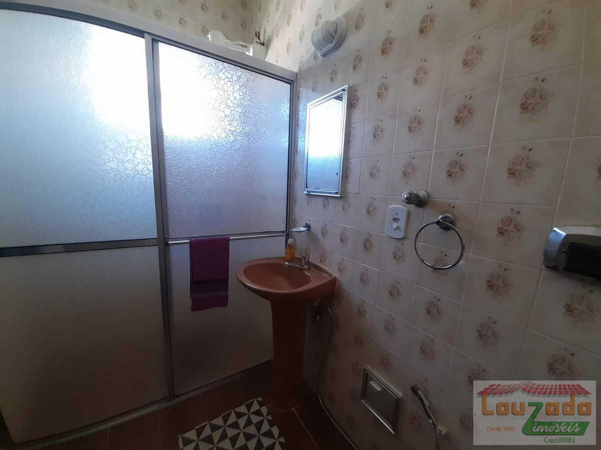 Casa à venda com 2 quartos, 500m² - Foto 17