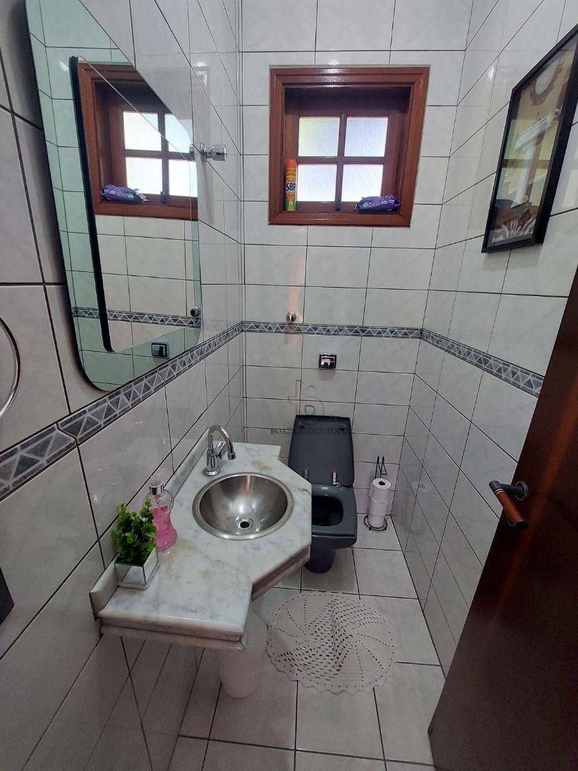 Casa de Condomínio para alugar com 4 quartos, 438m² - Foto 19